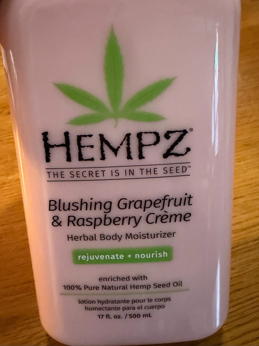 Hempz Blushing Grapefruit & Raspberry Crème Herbal Body Moisturizer- 17 oz- NEW!
